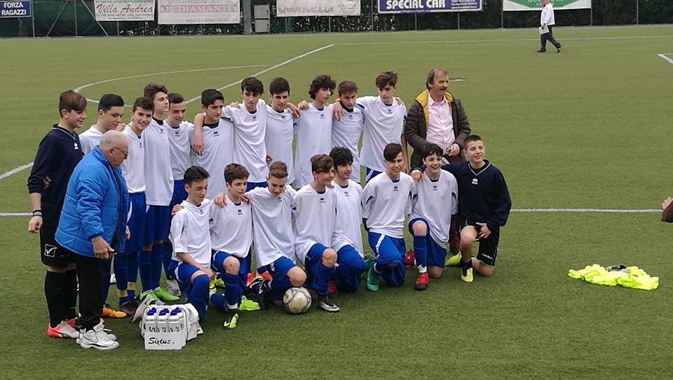  Foto tratta da pagina Facebook Versilia 2003